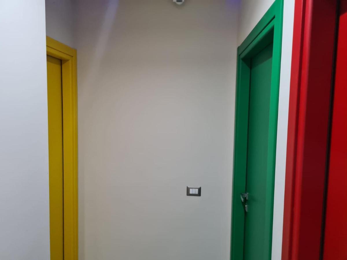 Arcobaleno By Dimora Chic Hotel Novara Exterior photo